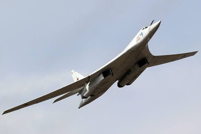 Скільки ракет Ту-160: детальний розбір озброєння стратегічного гіганта