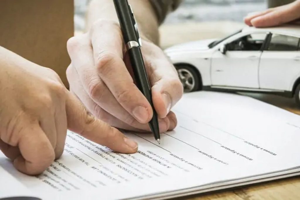 Які документи потрібні для переоформлення авто