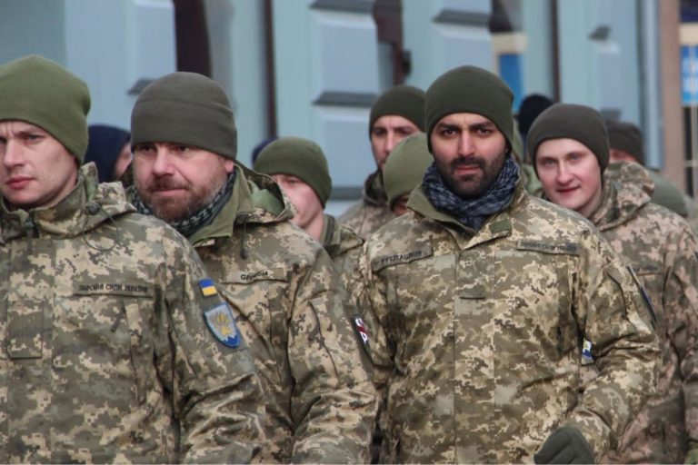 Чем отличается доброволец от мобилизованного в ВСУ: подробный разбор 2026 года