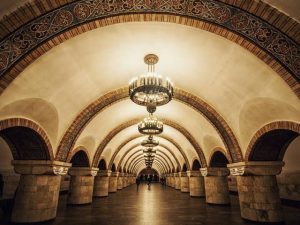 Скільки станцій метро в Києві: актуальна цифра та повний розбір мережі 2026