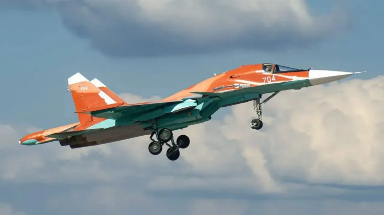 Су-34: повний технічний і бойовий розбір російського винищувача-бомбардувальника