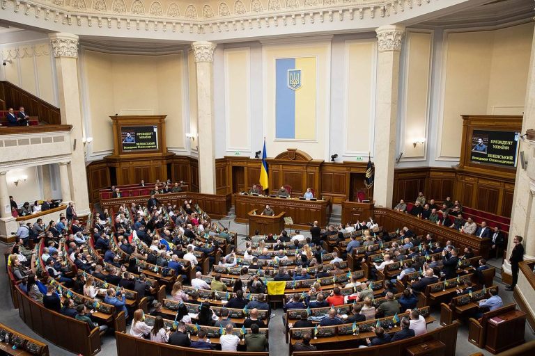 Зарплата депутата Верховної Ради у 2026 році: цифри, механізми та повна картина